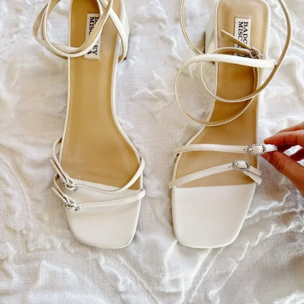 Badgley Mischka Dania Size 10 New